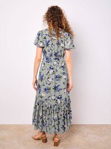 Apricot Kleid in Grün