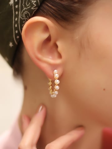 L'Atelier de Gaia Vergold. Halbcreolen mit Perlen