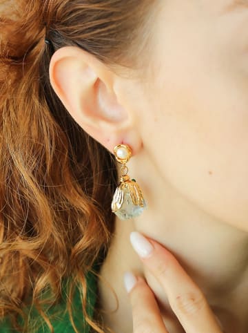 L'Atelier de Gaia Vergulde oorstekers met parels en edelstenen