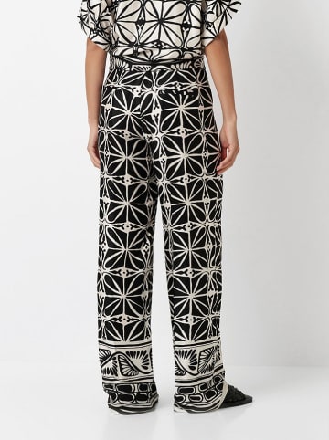 Toni Marlenehose in Schwarz/ Weiß