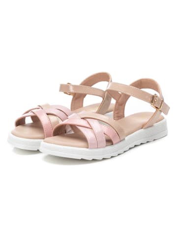 Xti Sandały w kolorze beżowym