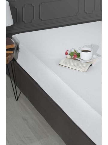 Elizabed Ochraniacz w kolorze białym na materac