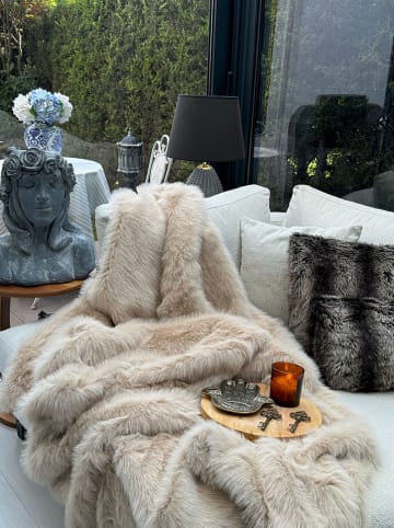 Elizabed Pled w kolorze beżowym