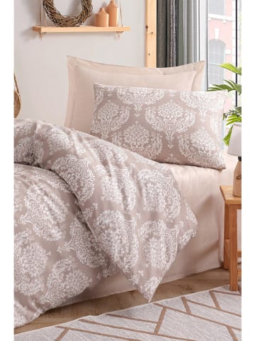 Elizabed Beddengoedset lichtbruin