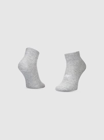 4F Skarpety sportowe (3 pary) w kolorze czarnym, szarym i białym