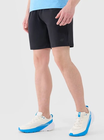 4F Trainingsshorts in Schwarz