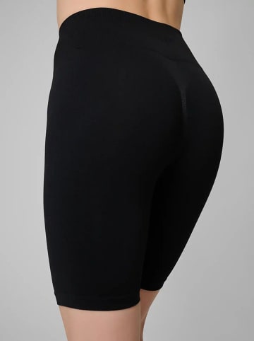 4F Trainingsshorts in Schwarz