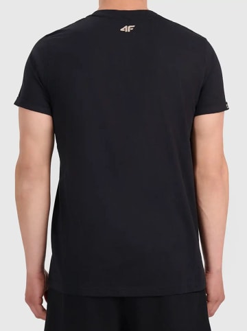 4F Koszulka w kolorze czarnym