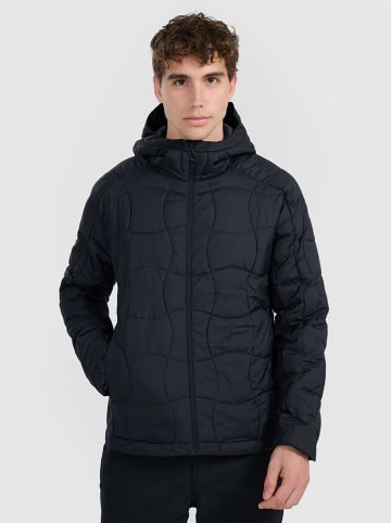 4F Trekking-Daunenjacke in Schwarz