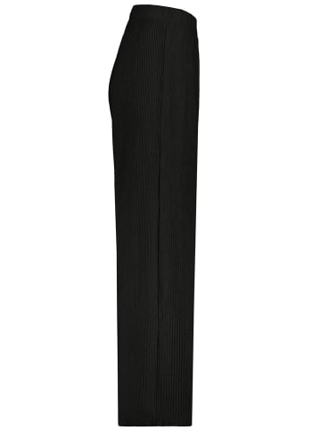 Sublevel Hose in Schwarz