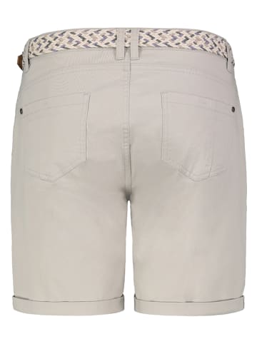Sublevel Bermudas in Creme