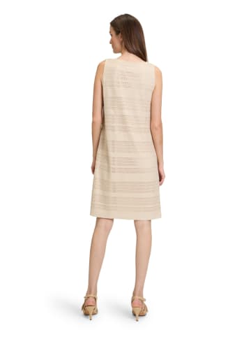 Vera Mont Sukienka w kolorze beżowym