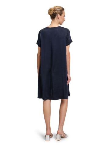 Vera Mont Sukienka w kolorze granatowym