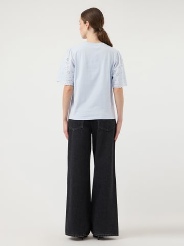 YAS Shirt in Hellblau