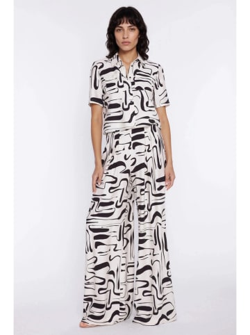 Nife Bluse in Weiß/ Schwarz