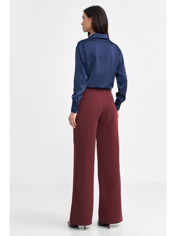 Nife Hose in Kaminrot