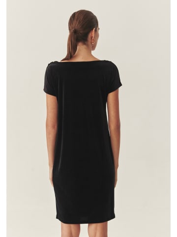 TATUUM Kleid in Schwarz