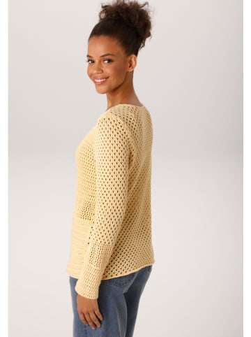 Aniston Pullover in Gelb