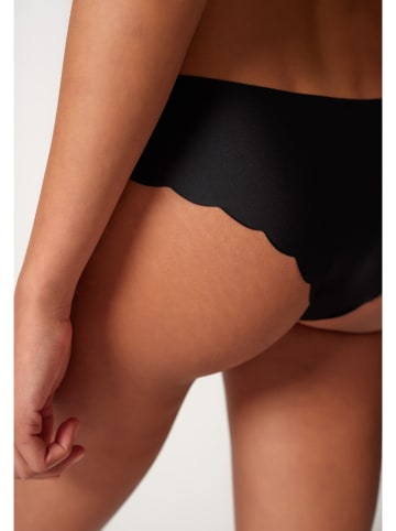 Skiny Slip in Schwarz