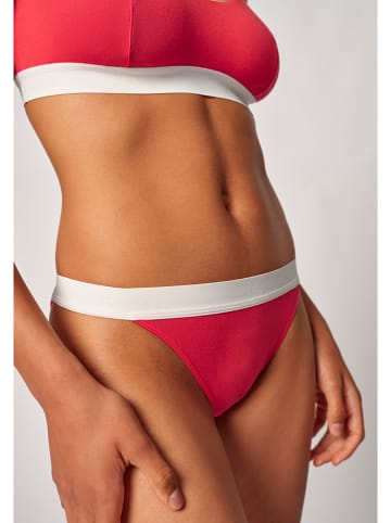 Skiny Figi w kolorze koralowym