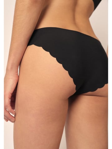 Skiny Slip in Schwarz