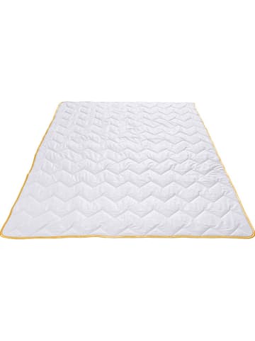 Frau Holle Sommer-Seiden-Steppdecke in Weiß