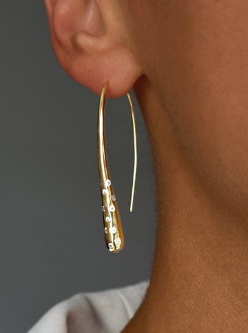 Les Favorites Vergulde oorhangers met edelstenen