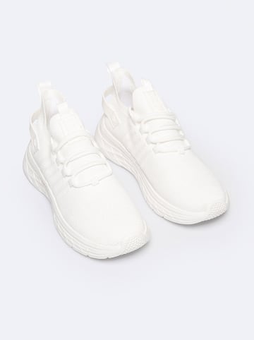 BIG STAR Sneakers in Creme