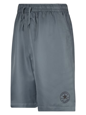 Converse Shorts in Grau