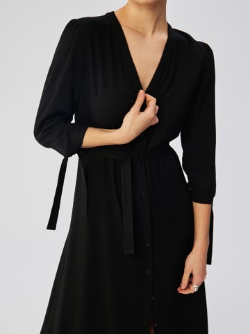 Stylove Kleid in Schwarz