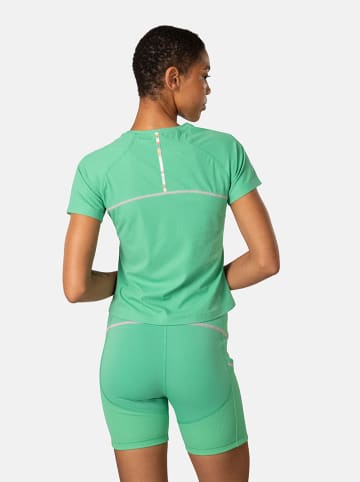 KARI TRAA Trainingsshirt "Linnea" in Grün