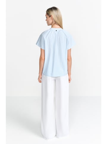 Rich & Royal Bluse in Hellblau/ Weiß