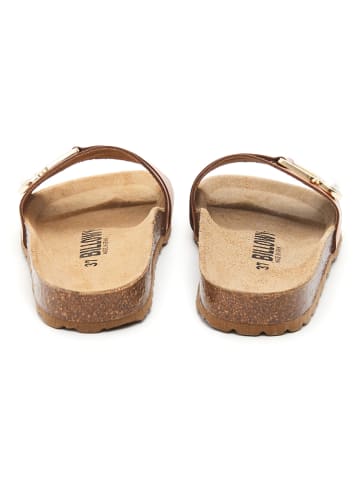 billowy Skórzane klapki w kolorze jasnobrązowym