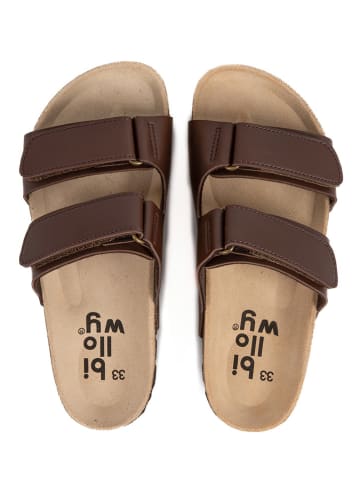 billowy Skórzane klapki w kolorze brązowym