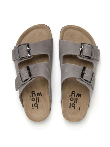 billowy Skórzane klapki w kolorze szarym