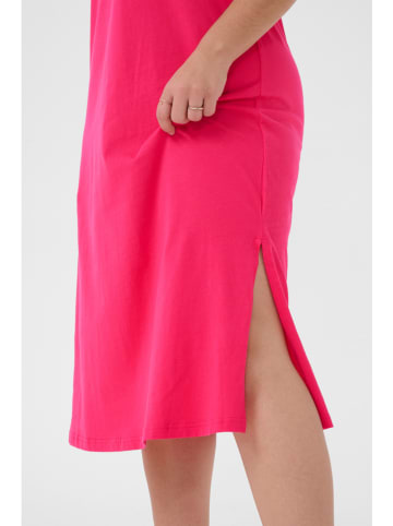 KAFFE curve Sukienka w kolorze różowym