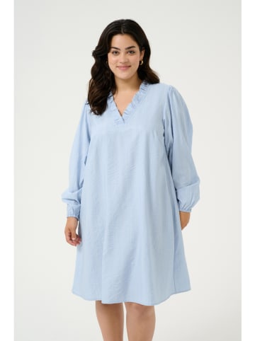 KAFFE curve Sukienka w kolorze błękitnym