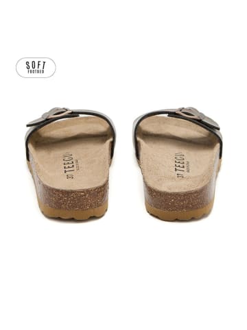 teegu Pantoletten in Gold