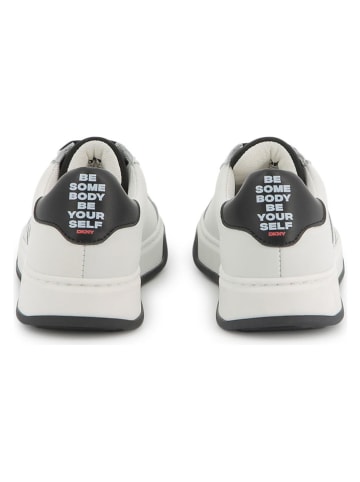 DKNY Skórzane sneakersy w kolorze białym