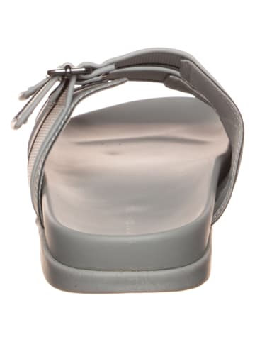 Tommy Hilfiger Shoes Klapki w kolorze szarym