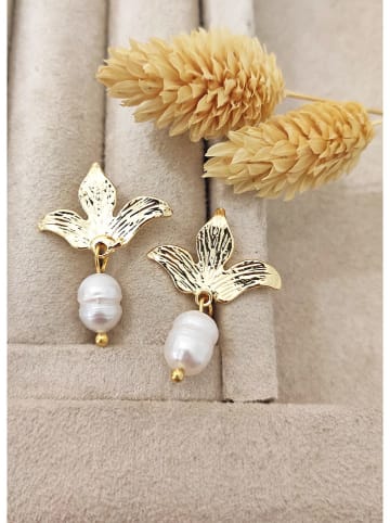 Nakkash Vergulde oorstekers met parels