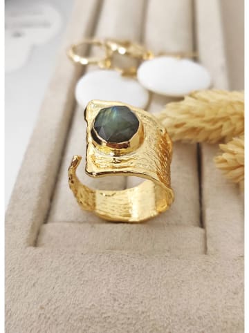 Nakkash Vergold. Ring mit Edelstein