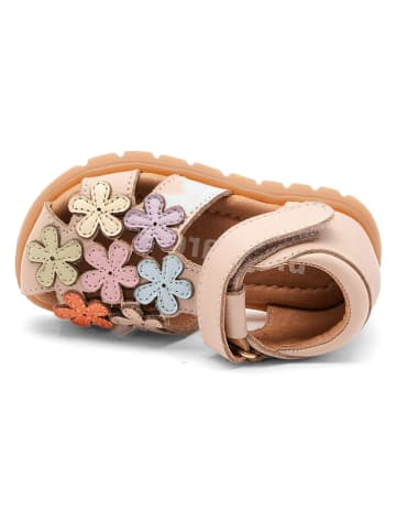 bisgaard Skórzane półsandały "Lia" w kolorze beżowym