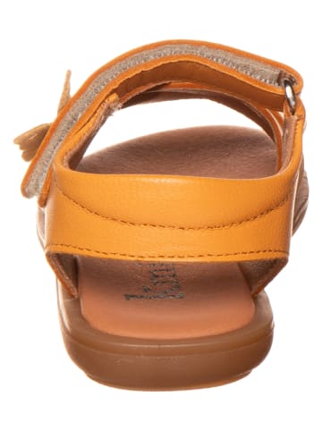 kmins Leder-Sandalen in Gelb