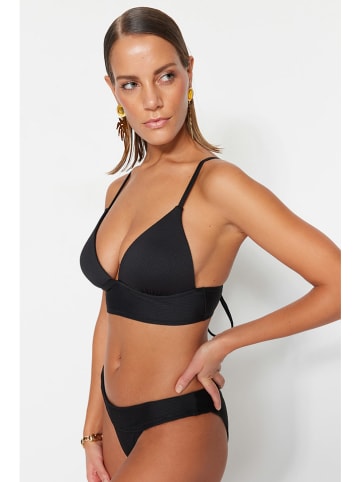 trendyol Bikini-Oberteil in Schwarz