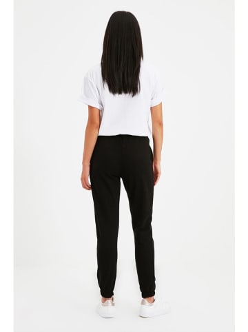 trendyol Sweathose in Schwarz