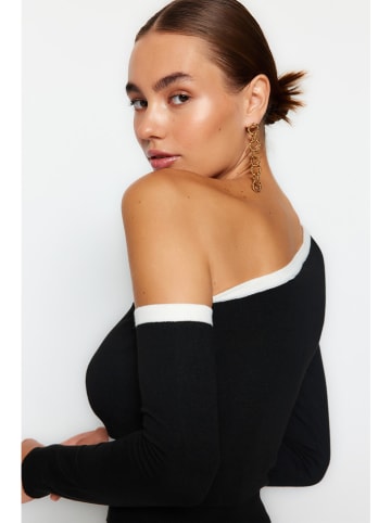 trendyol Sweter w kolorze czarnym