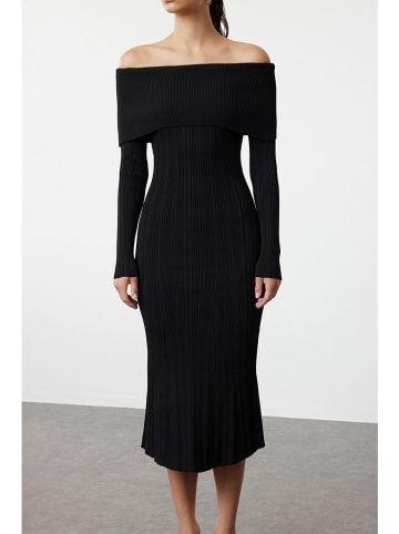 trendyol Strickkleid in Schwarz