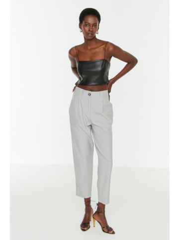 trendyol Hose in Grau