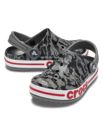 Crocs Crocs "Bayaband Seasonal Printed" in Grau/ Schwarz/ Rot